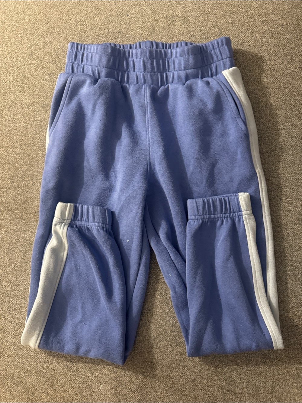 5/$15- Girl’s joggers size medium